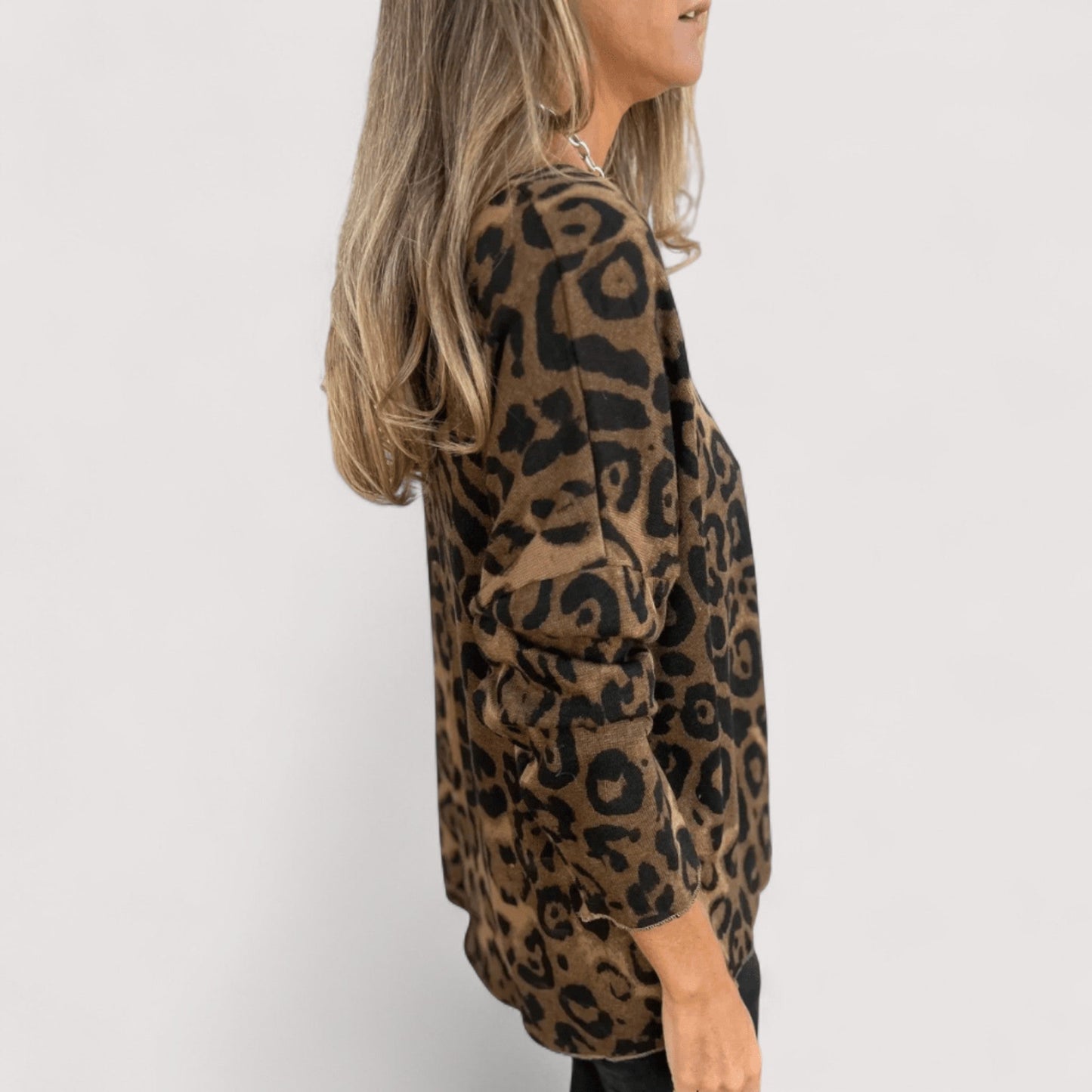 Women's Lightweight Top with Leopard Print and Breathable Fabric