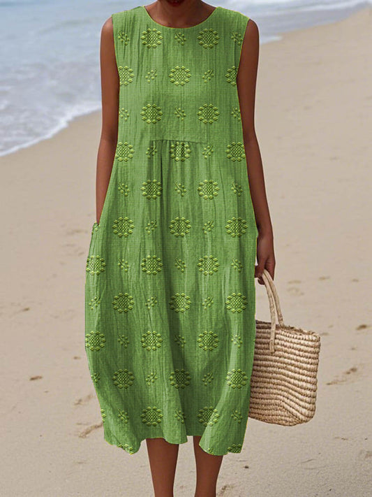 Women's Sleeveless Dress with Flowy Design and Versatile Style