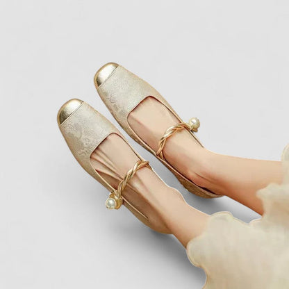 Women's Mary Jane Shoes with Classic Design and Secure Fit