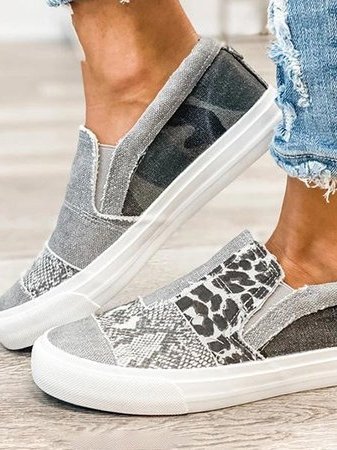 Women's Trendy Slip-Ons with Supportive Design and Easy Wear