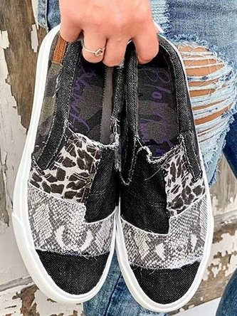 Women's Slip-On Shoes with Supportive Insole and Easy Fit