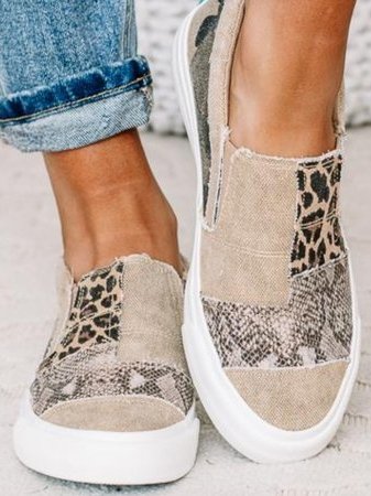 Women's Slip-On Shoes with Supportive Insole and Easy Fit