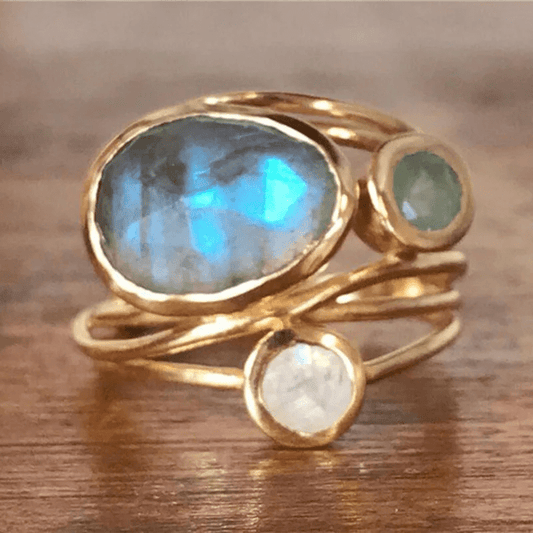 Women's Crystal Gold Ring with Elegant Design and Timeless Appeal