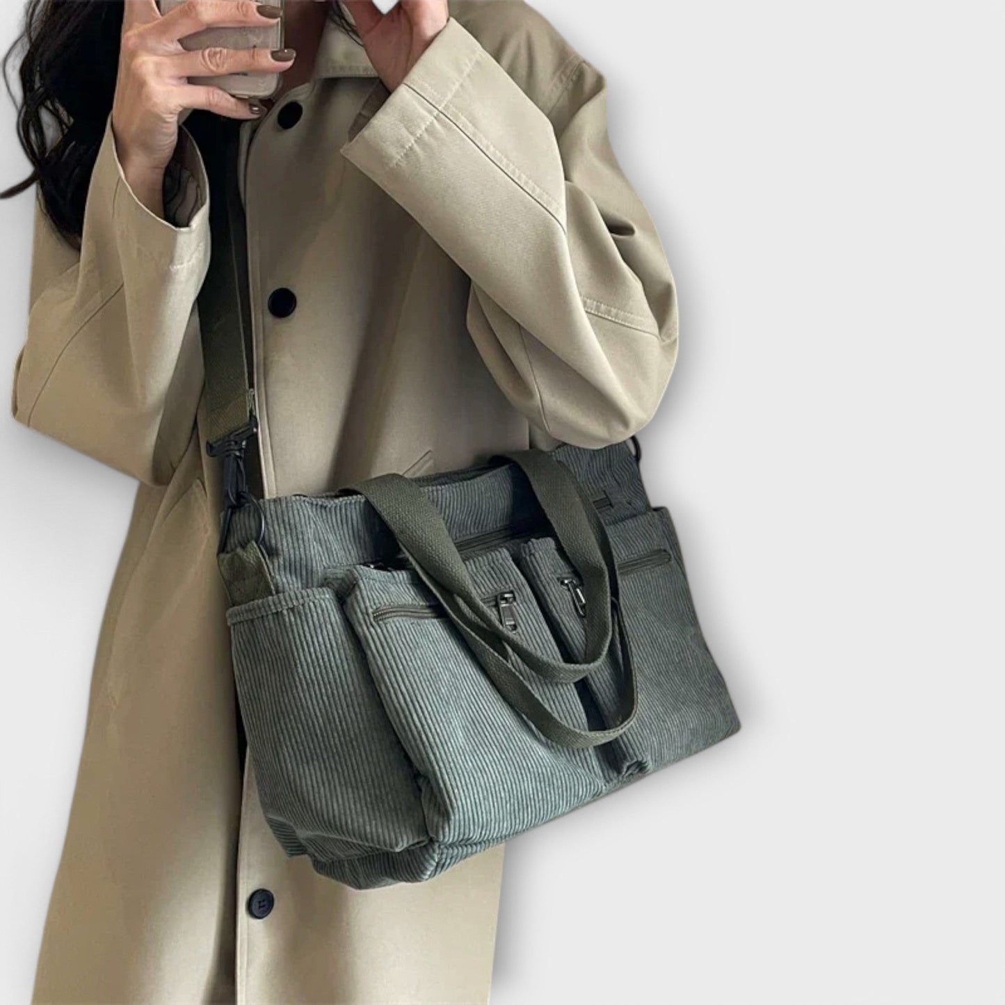 Women's Versatile Tote Bag with Spacious Interior and Durable Design