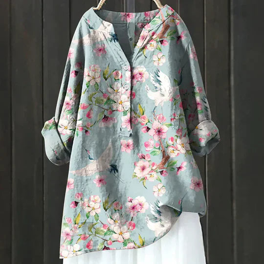 Women's Relaxed Fit Top with Lightweight Fabric and Breathable Design