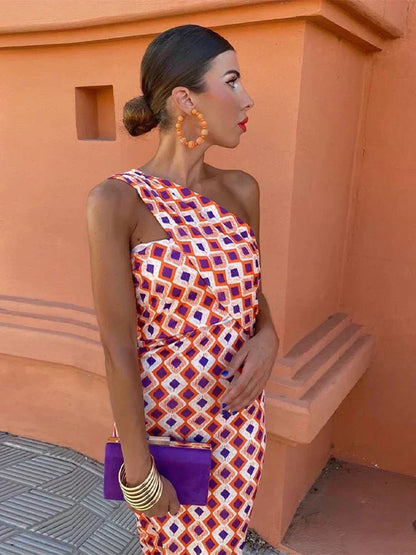 Women's One Shoulder Asymmetric Dress with Elegant Design and Versatile Style