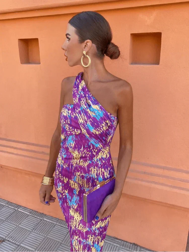 Women's One Shoulder Asymmetric Dress with Elegant Design and Versatile Style