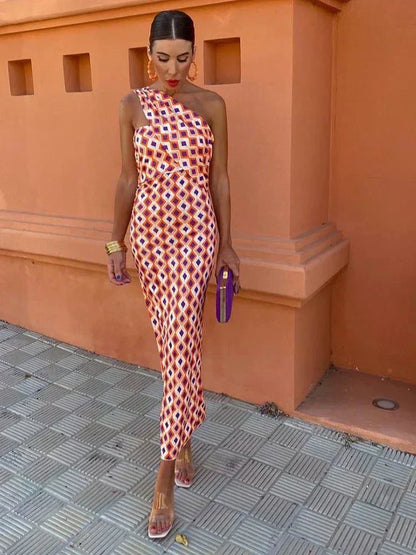 Women's One Shoulder Asymmetric Dress with Elegant Design and Versatile Style