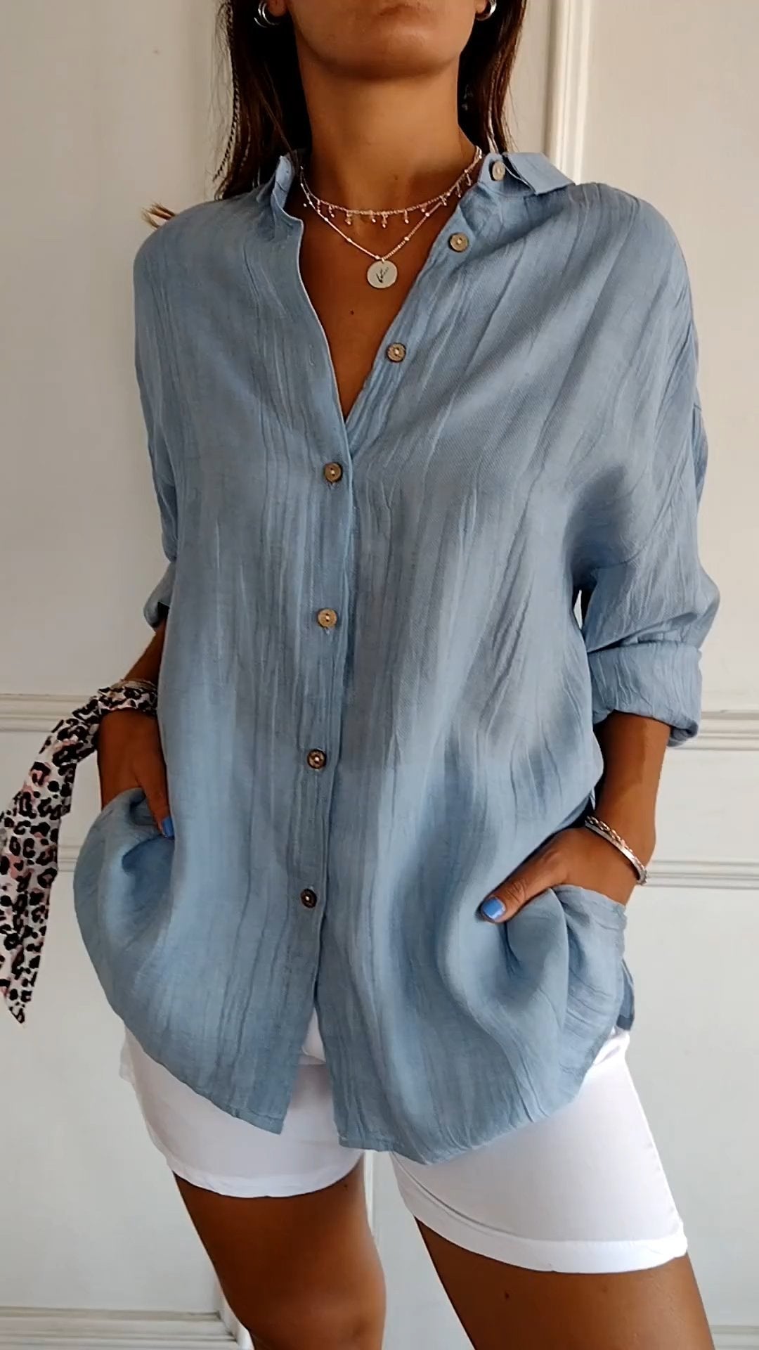 Women's Oversized Long Sleeve Button-Down Shirt with Breathable Fabric and Relaxed Fit