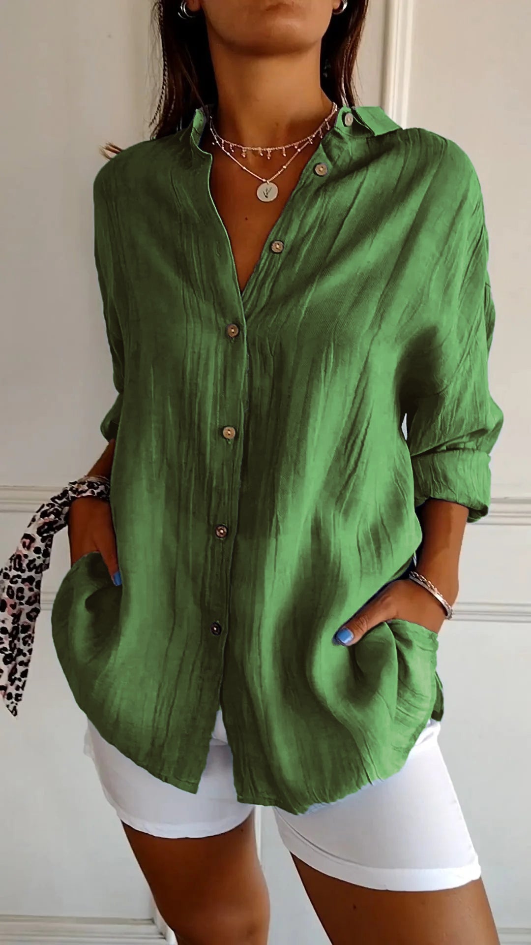 Women's Oversized Long Sleeve Button-Down Shirt with Breathable Fabric and Relaxed Fit