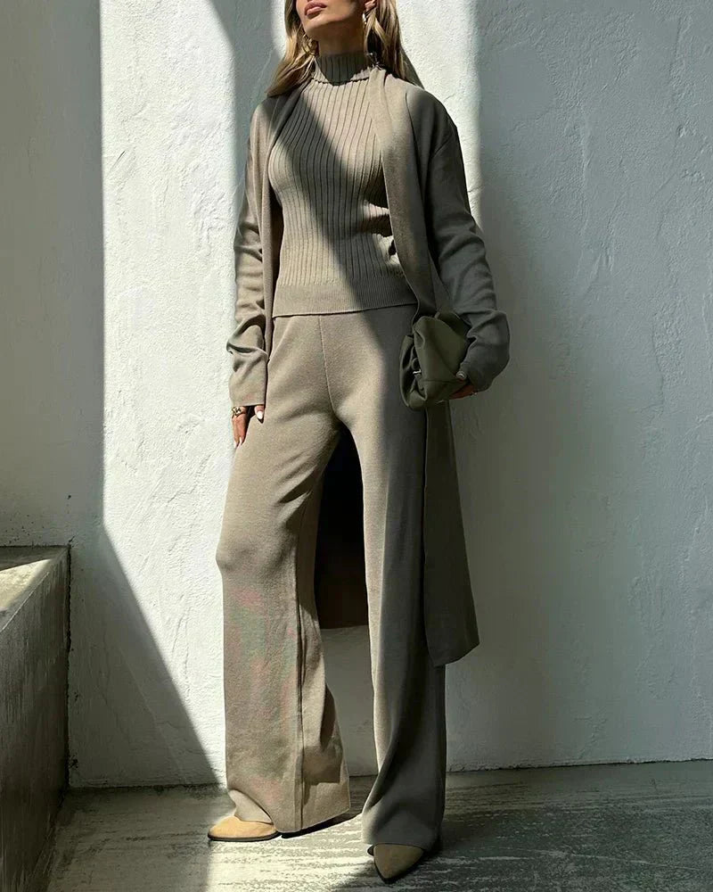 Violet | Three-Piece Set with Versatile Style and Coordinated Design