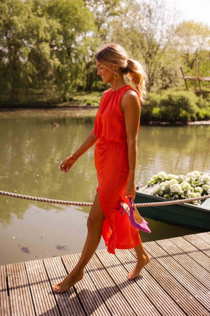 Women's Summer Midi Dress with Adjustable Straps and Flowing Skirt