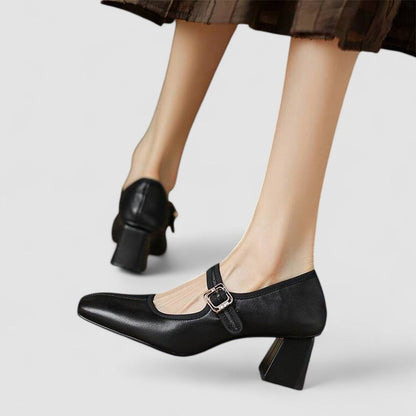 Women's Stylish Mary Jane Shoes with Classic Design and Secure Fit