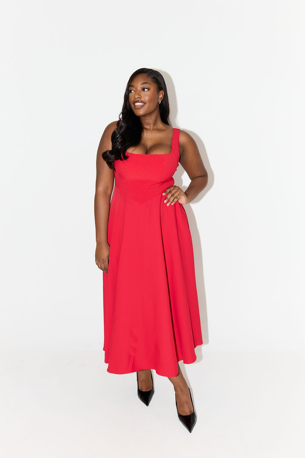 Women's Flowing Midi Dress with Adjustable Straps and Flared Hem