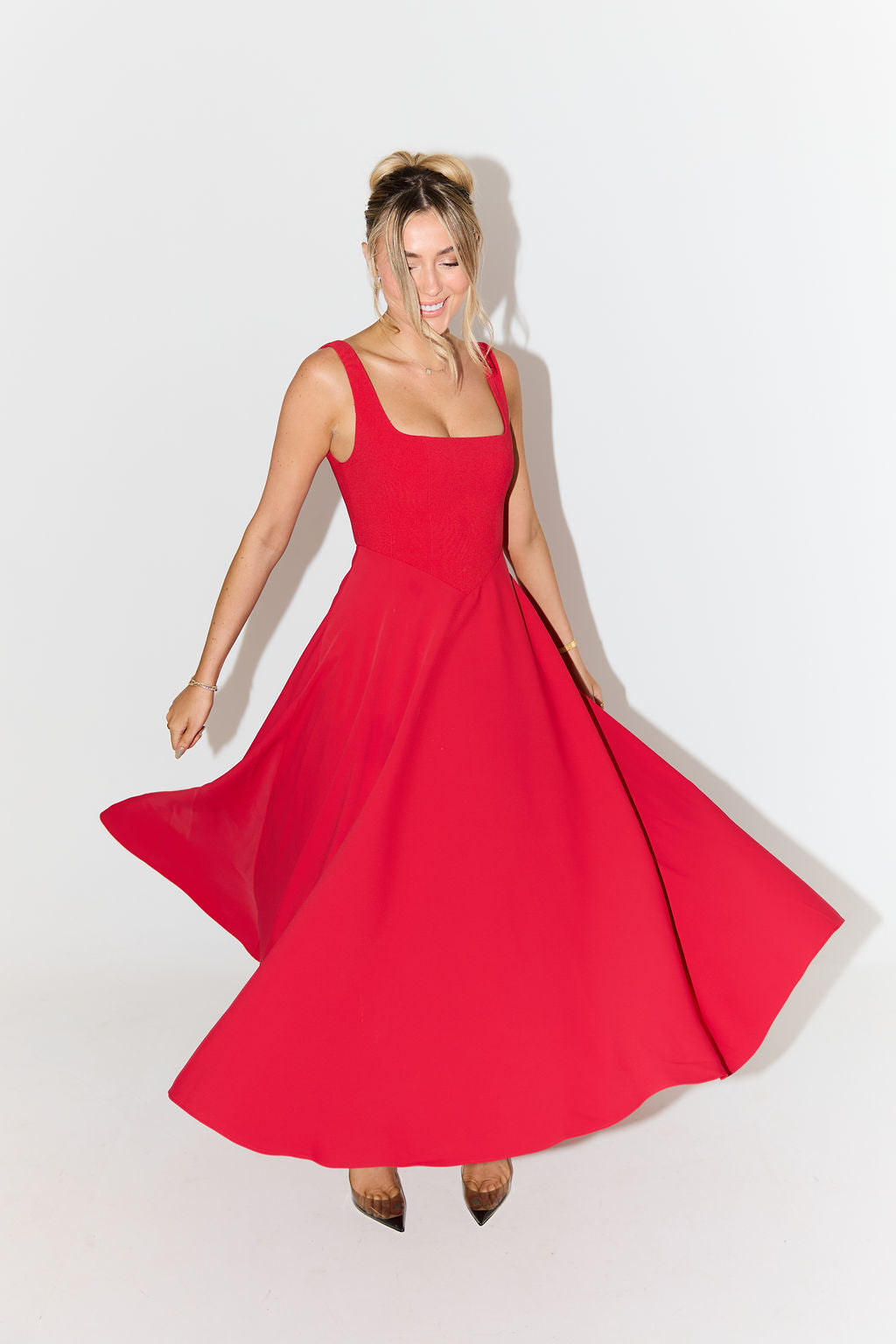 Women's Flowing Midi Dress with Adjustable Straps and Flared Hem