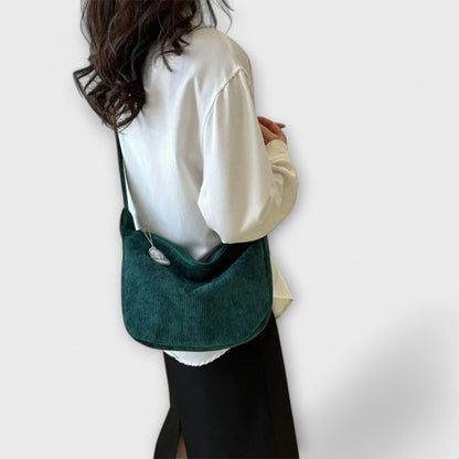 Women's Shoulder Bag with Elegant Shape and Versatile Design