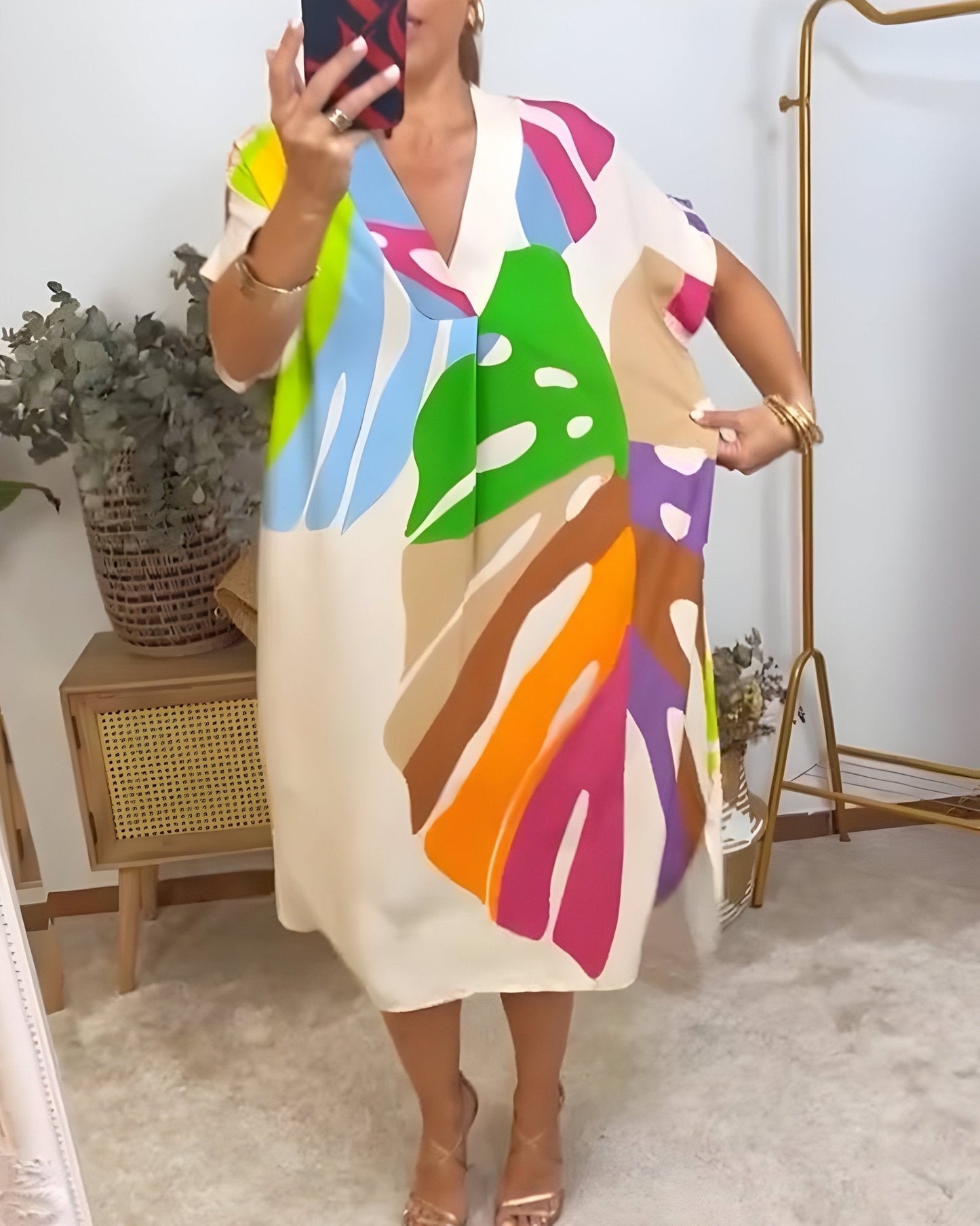 Women's Summer Dress with Sleeveless Design and Flowy Skirt