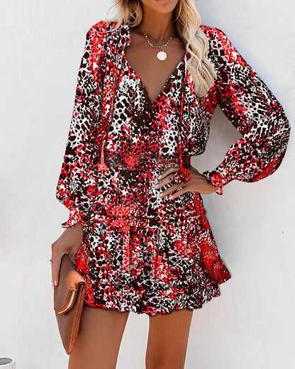 Effortlessly Chic V-Neck Floral Print Smocked Waist Tiered Ruffle Hem Accent Dress