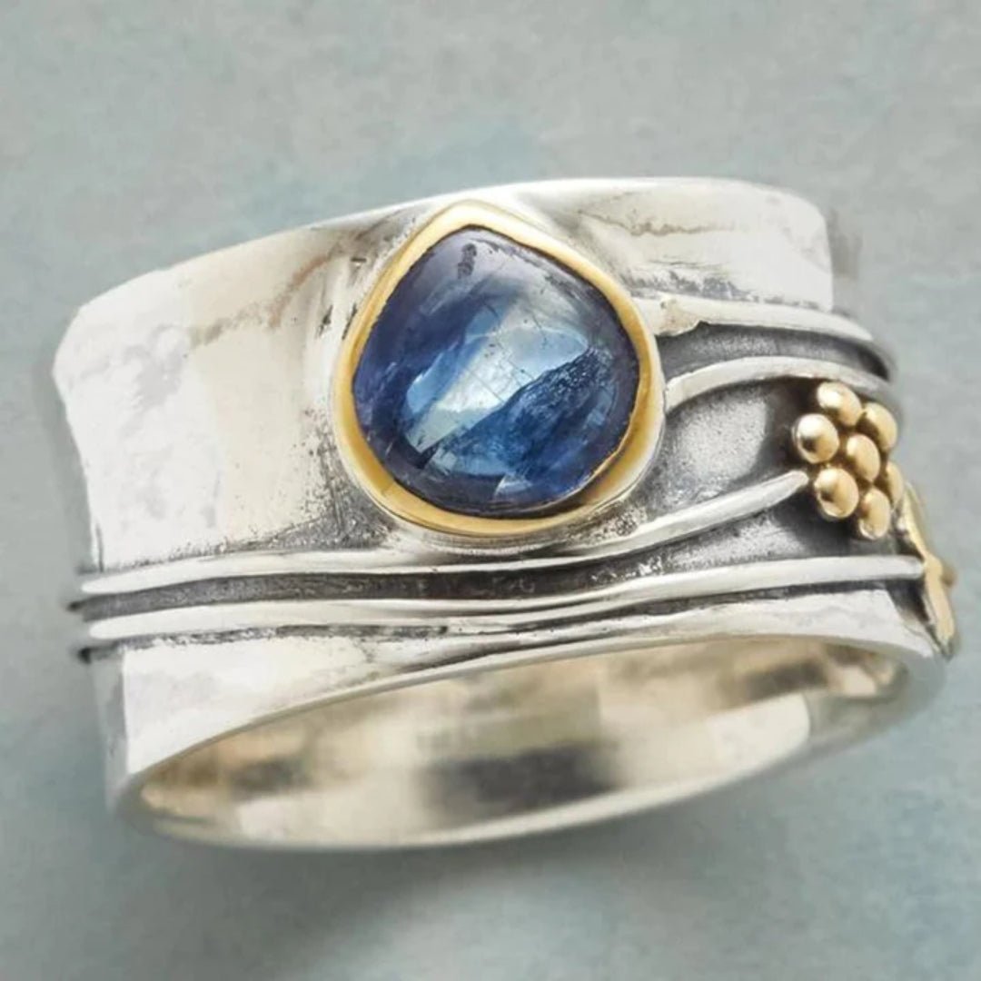 Women's Vintage Stone Ring with Unique Design and Classic Appeal